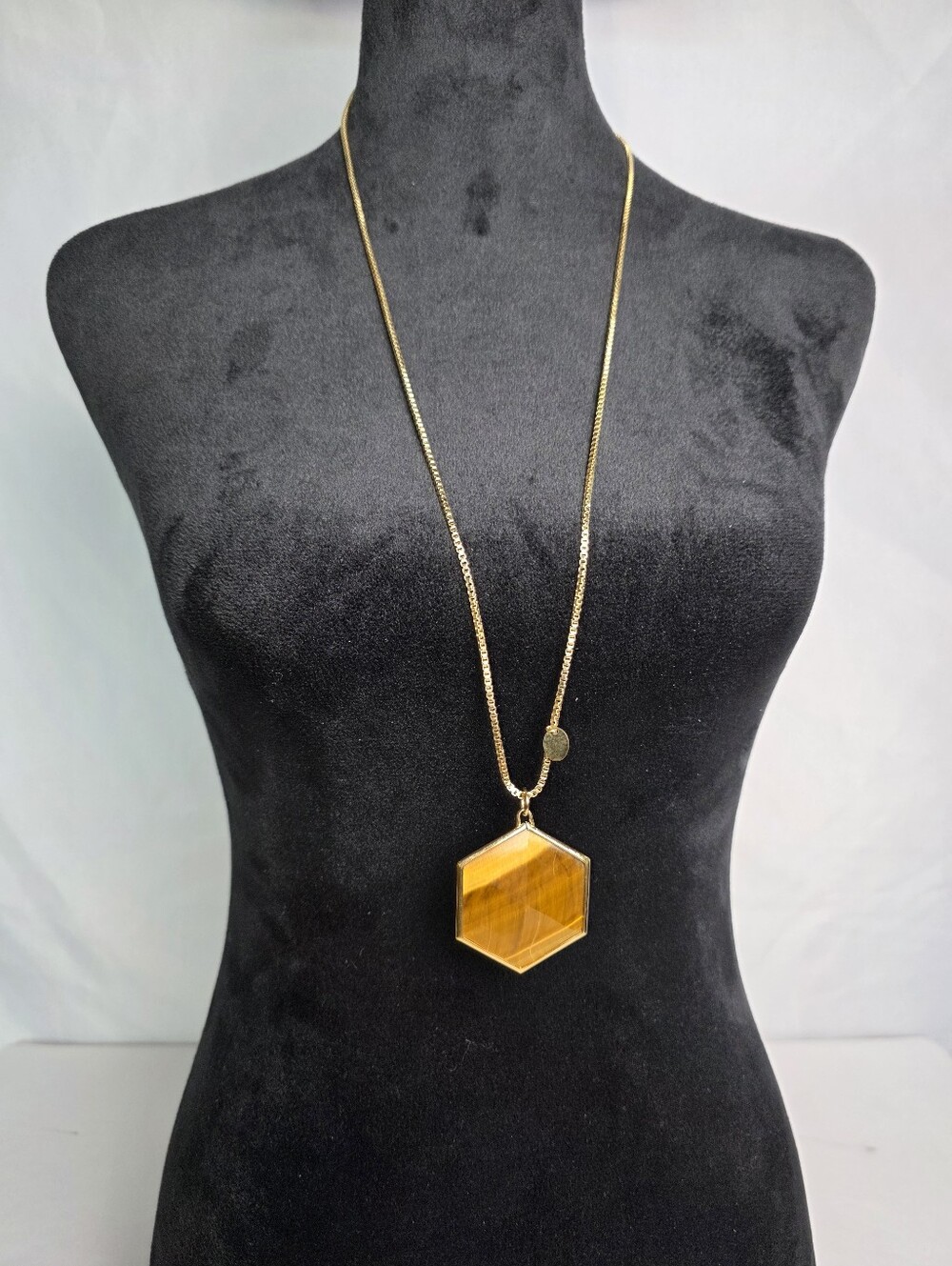 Henri Bendel Safari Chic Tigers Eye Large Pendant Gold Tone Necklace